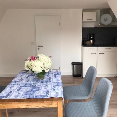Die Graefin Auf Ruegen - Ferienappartements Parchtitz Екстер'єр фото